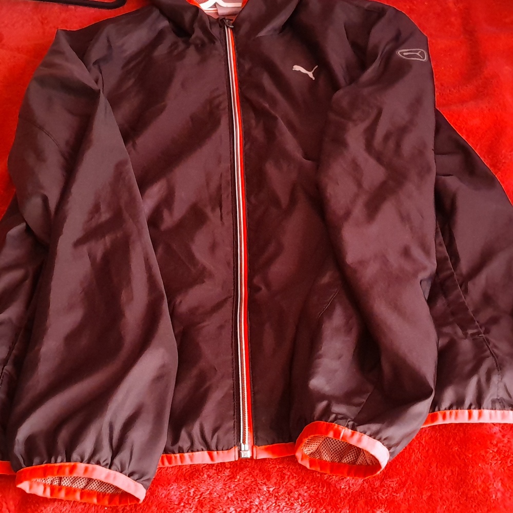 Puma spring jacket ! - Picture 2 of 3